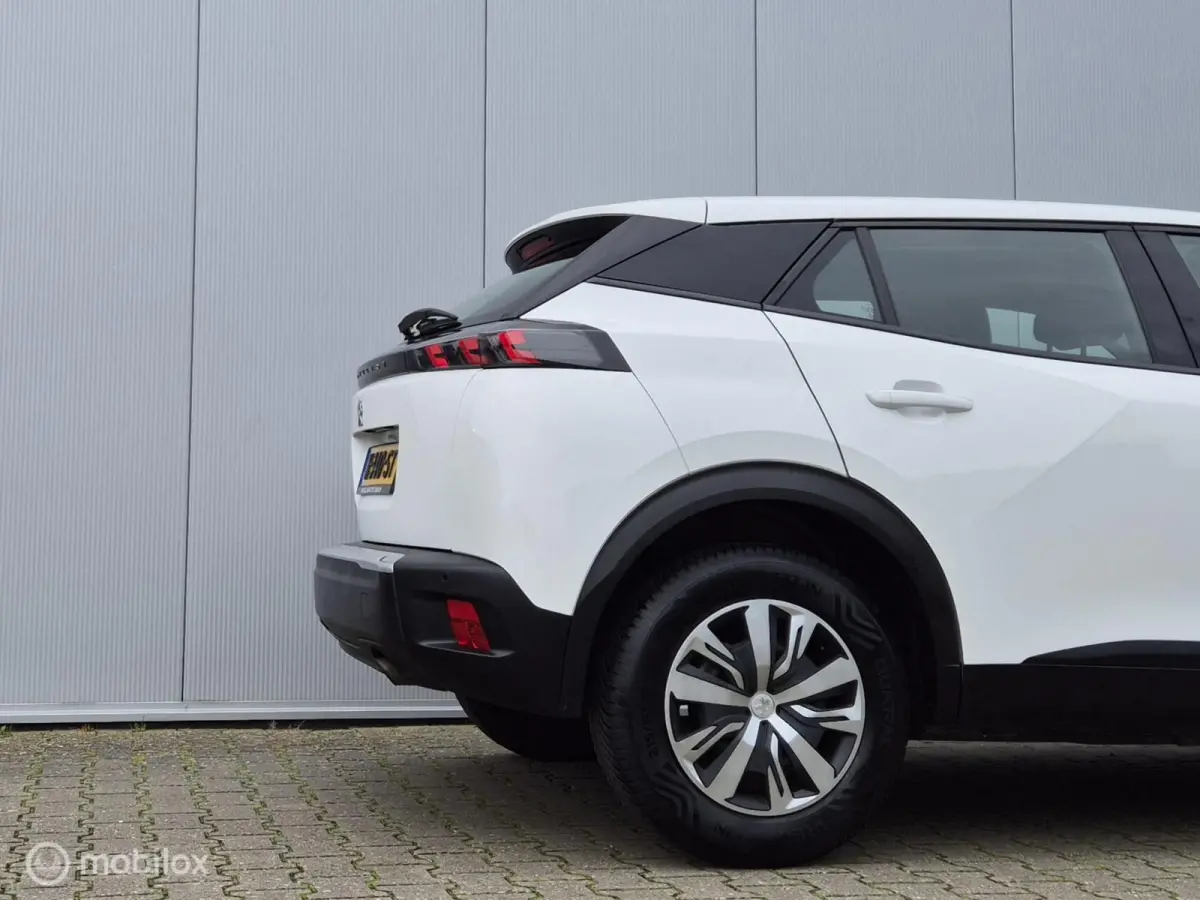 1.2 PURETECH ACTIVE/LED/CARPLAY/DAB/PDC/NIEUWE MOTOR