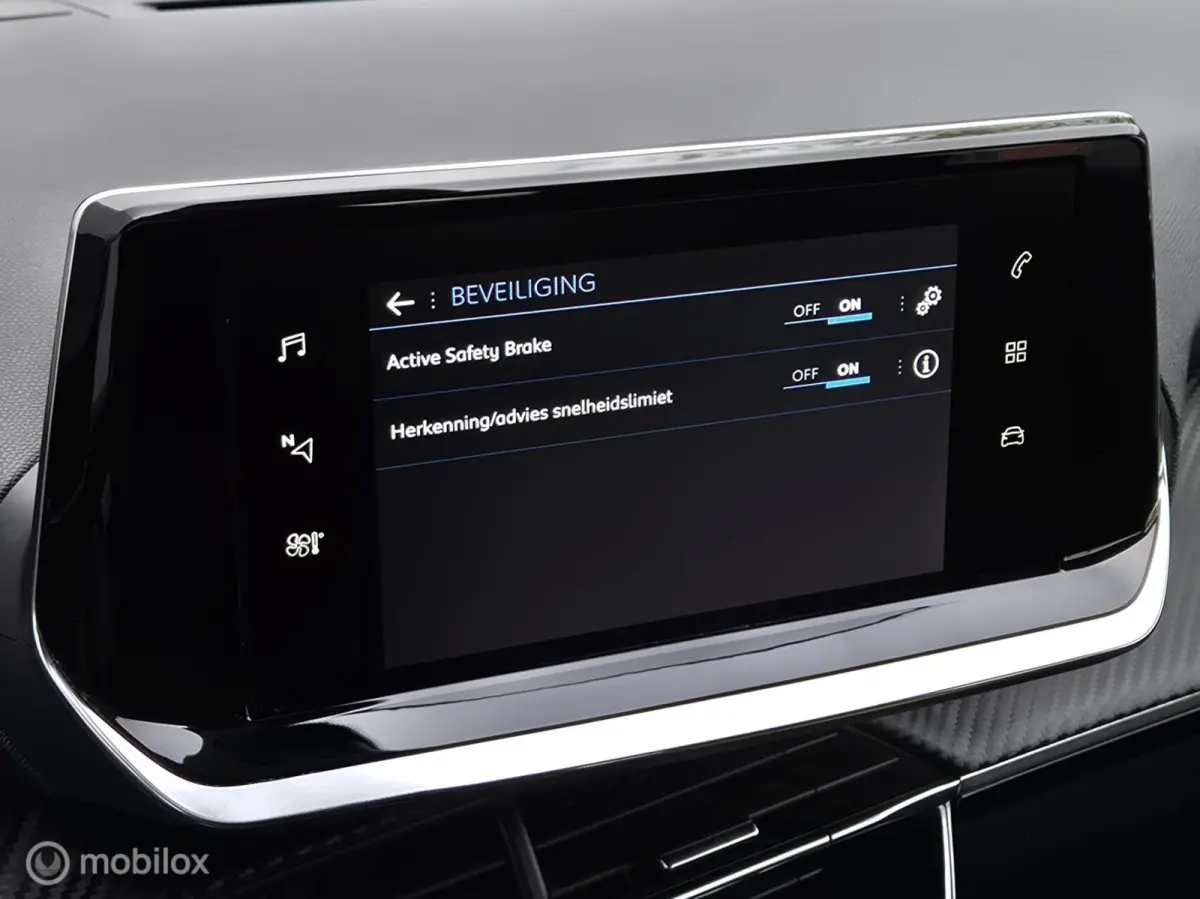 1.2 PURETECH ACTIVE/LED/CARPLAY/DAB/PDC/NIEUWE MOTOR