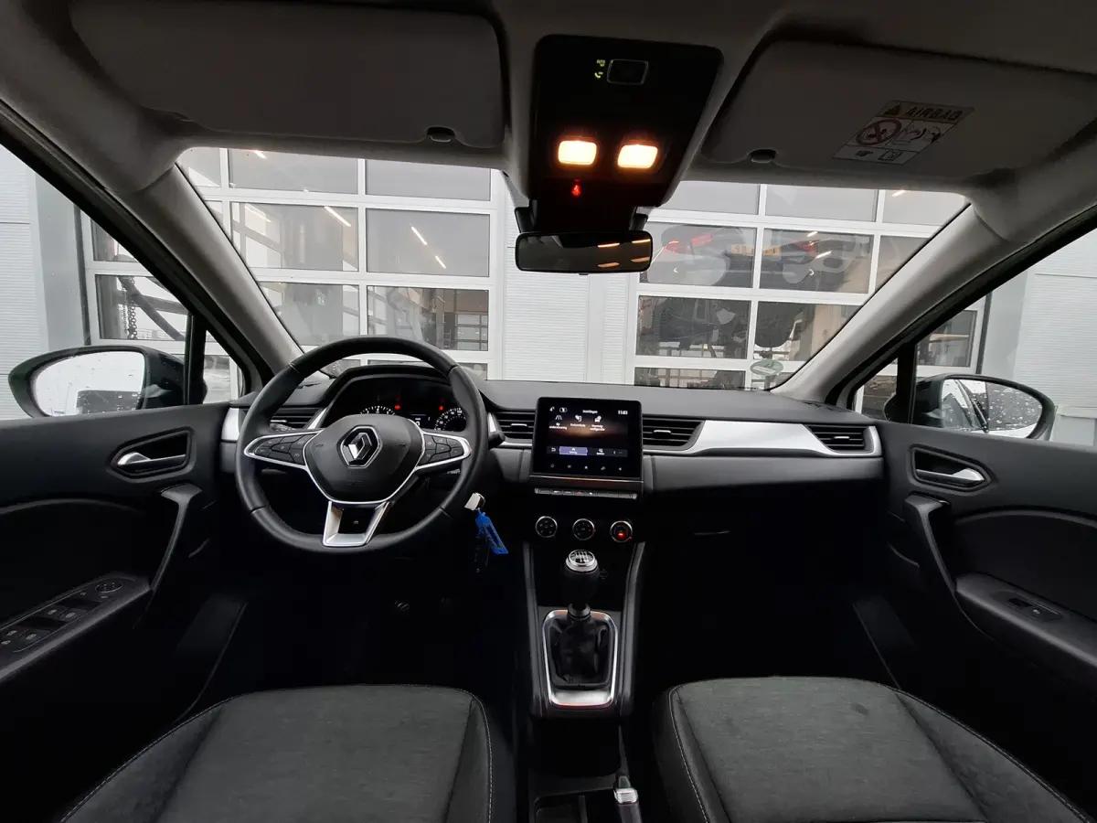 1.0 TCe 90 evolution | Navigatie/Android/Apple Carplay | LM Velgen 17" | Cruise Control | Achteruitrijcamera | PDC Voor en Achter | Airco |