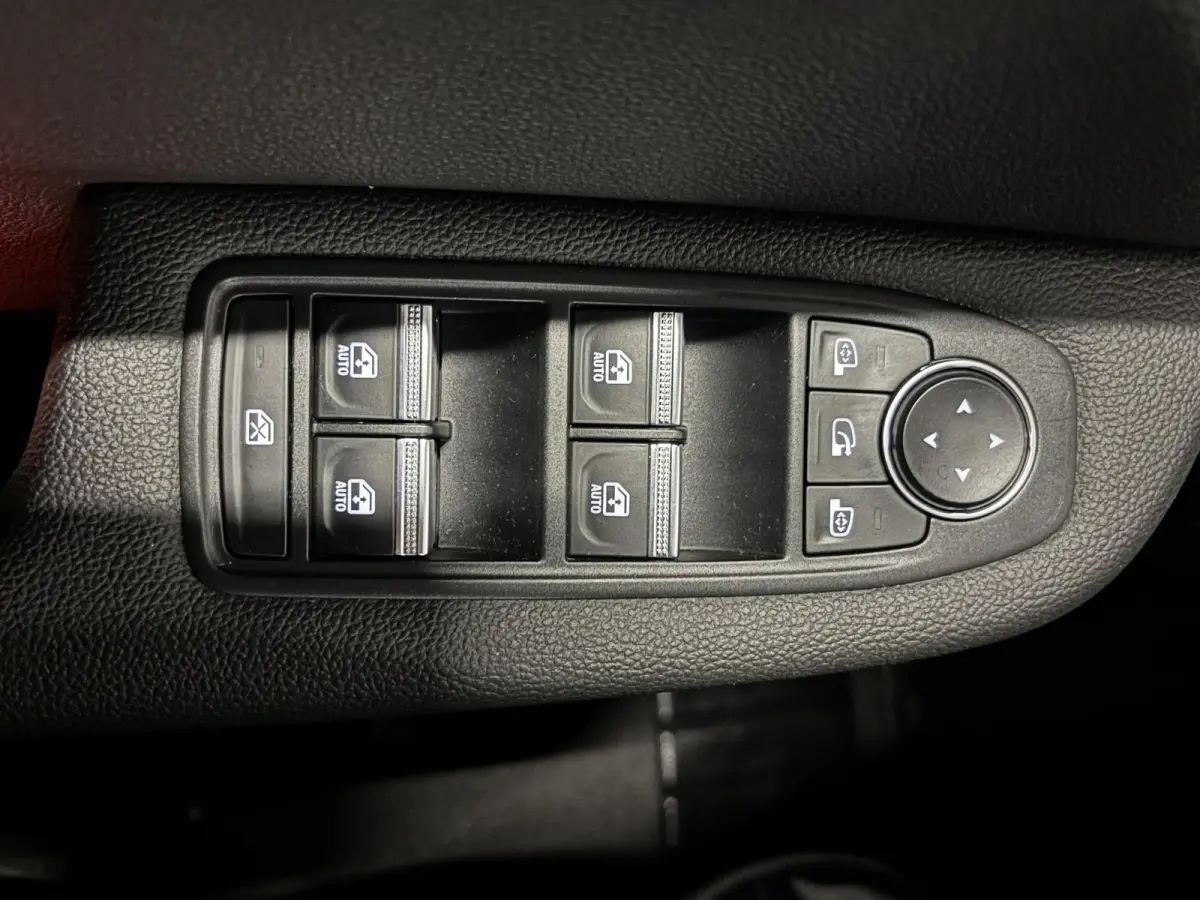 1.0 TCe Intens Airco Navigatie Cruise control Multimedia