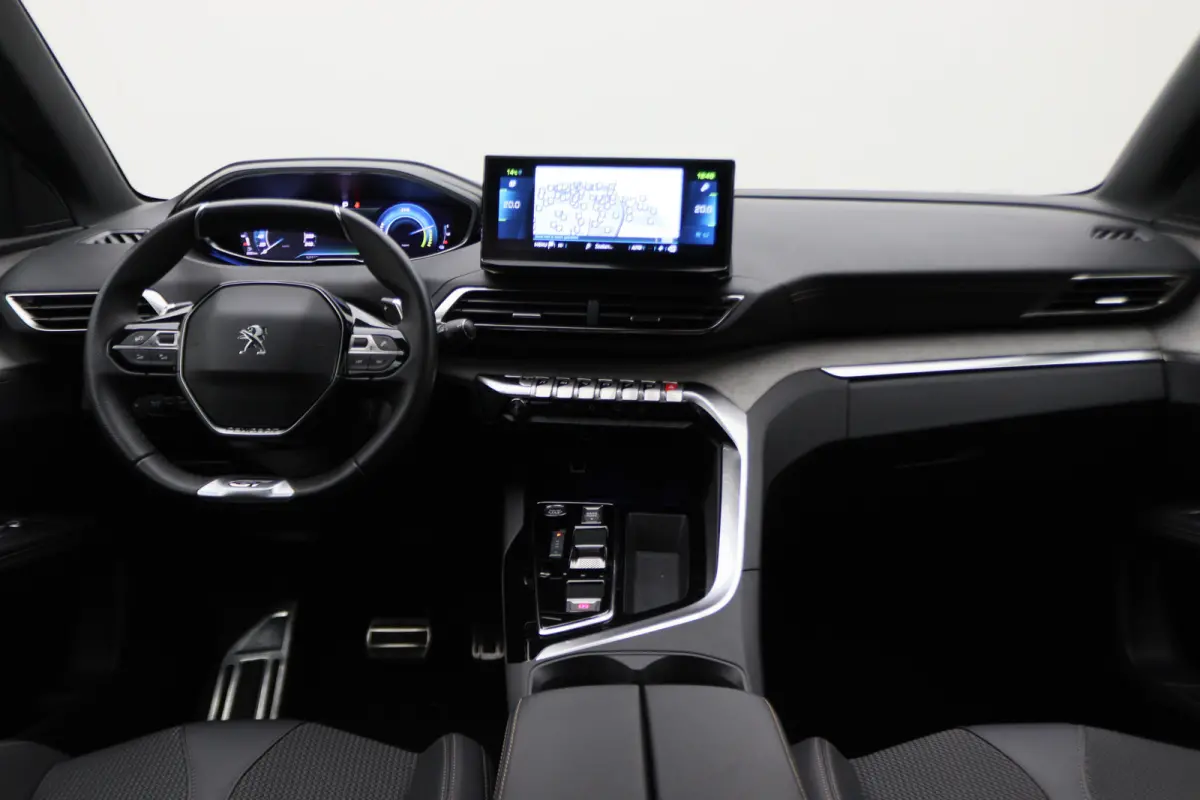 1.6 HYbrid 225 GT Panoramadak, ACC, Camera, Apple Carplay, Sfeerverlichting, LED, DAB, 18''