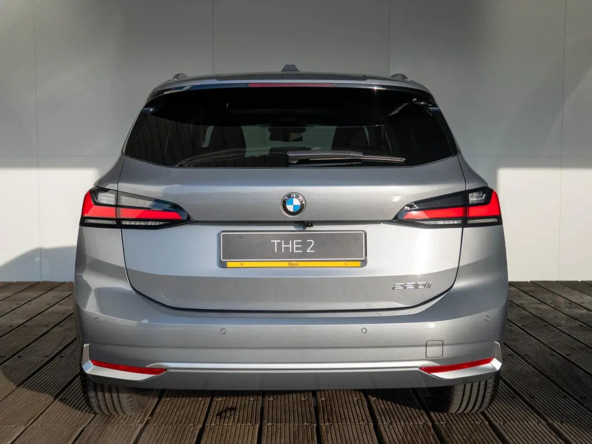 220i Luxury Line | Equipment Package | Comfort Pack | Travel Pack