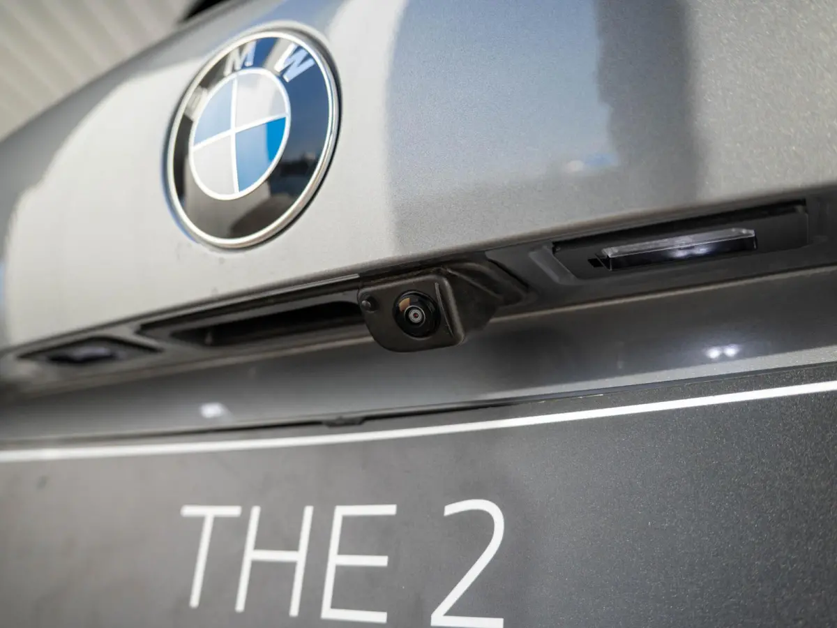 220i Luxury Line | Equipment Package | Comfort Pack | Travel Pack