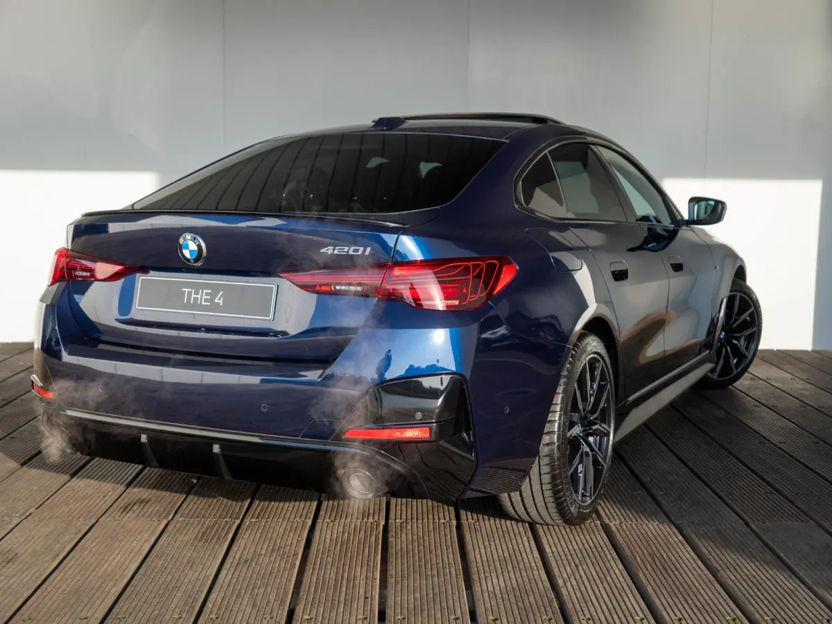 420i | M Sportpakket Pro | Showroom Selection