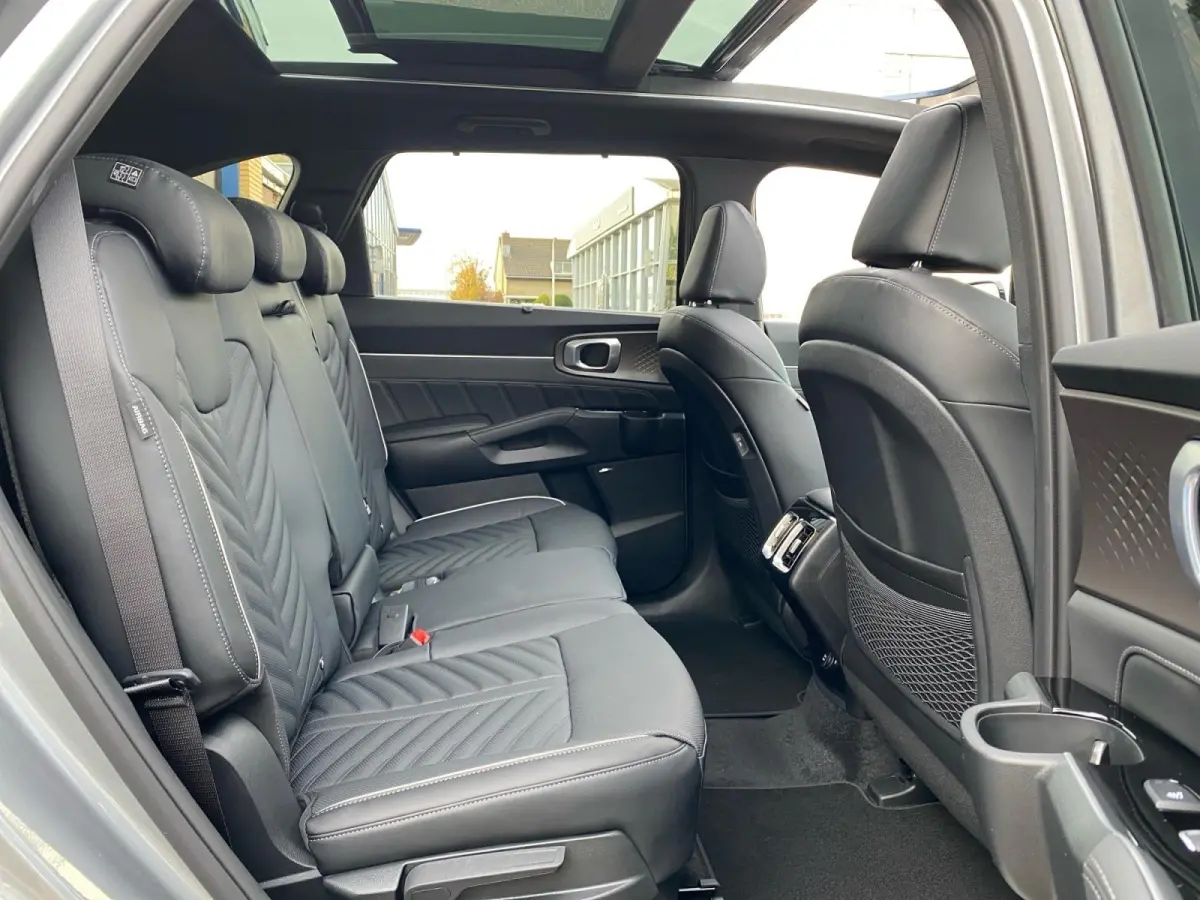 1.6 T-GDi Plug-in Hybrid 4WD ExecutiveLine 7p | Bel voor info | 253 pk | Head-up display | Nu €3000 Inruilpremie!