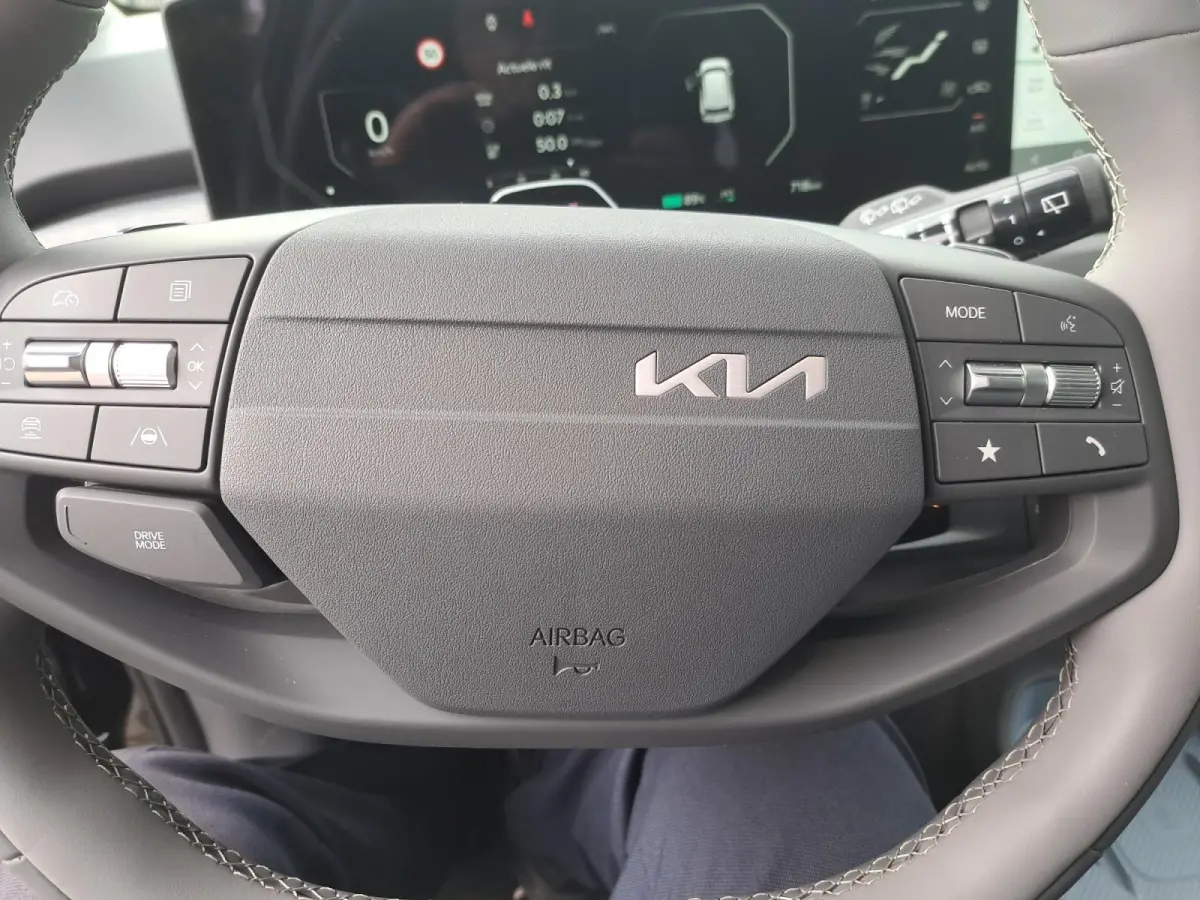Plus 81.4 kWh Demonstratie voertuig | Navigatie | Climate control | Addaptive cruise control |