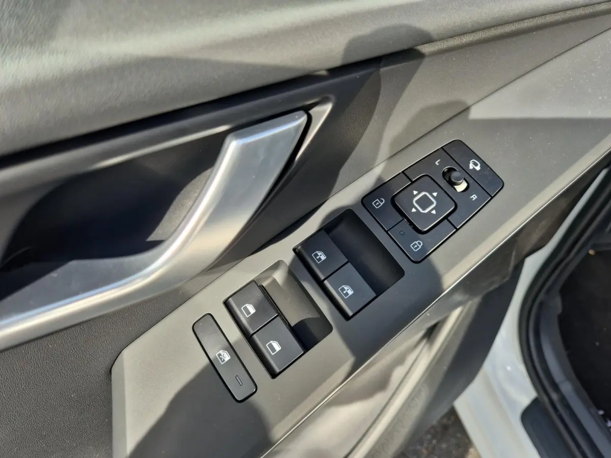 1.6 GDi Hybrid DynamicLine | Enkele kleuren op voorraad bel voor info | NU MET €3.000 inruilpremie en €1000 voorraadvoordeel!