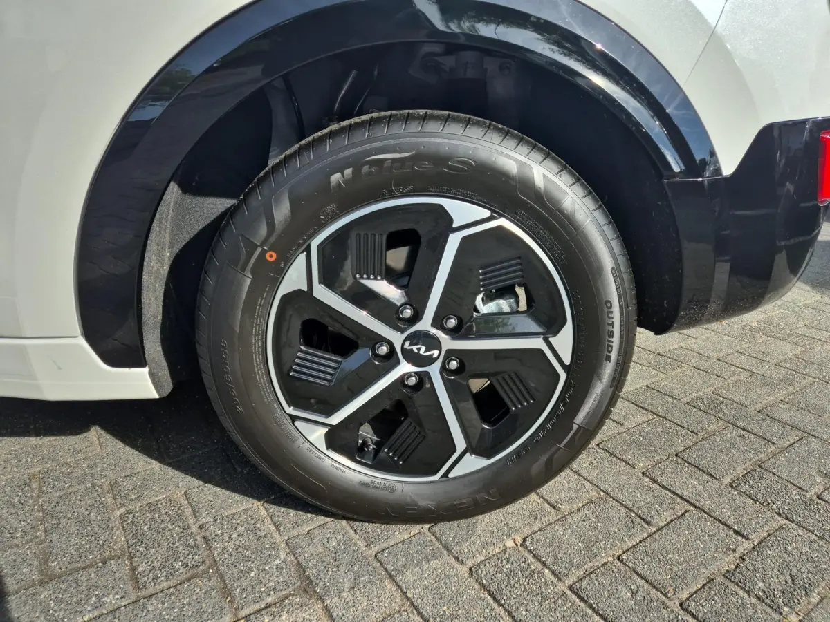 1.6 GDi Hybrid DynamicLine | Enkele kleuren op voorraad bel voor info | NU MET €3.000 inruilpremie en €1000 voorraadvoordeel!