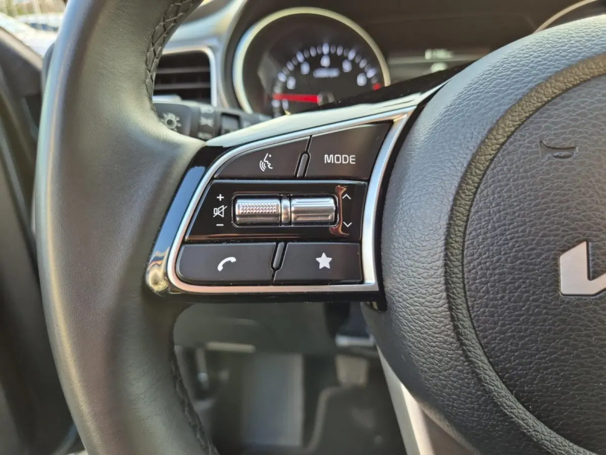 1.0 T-GDi DynamicLine | Cruise Control | Climate Control | Navigatie | Carplay/Android Auto | Camera |