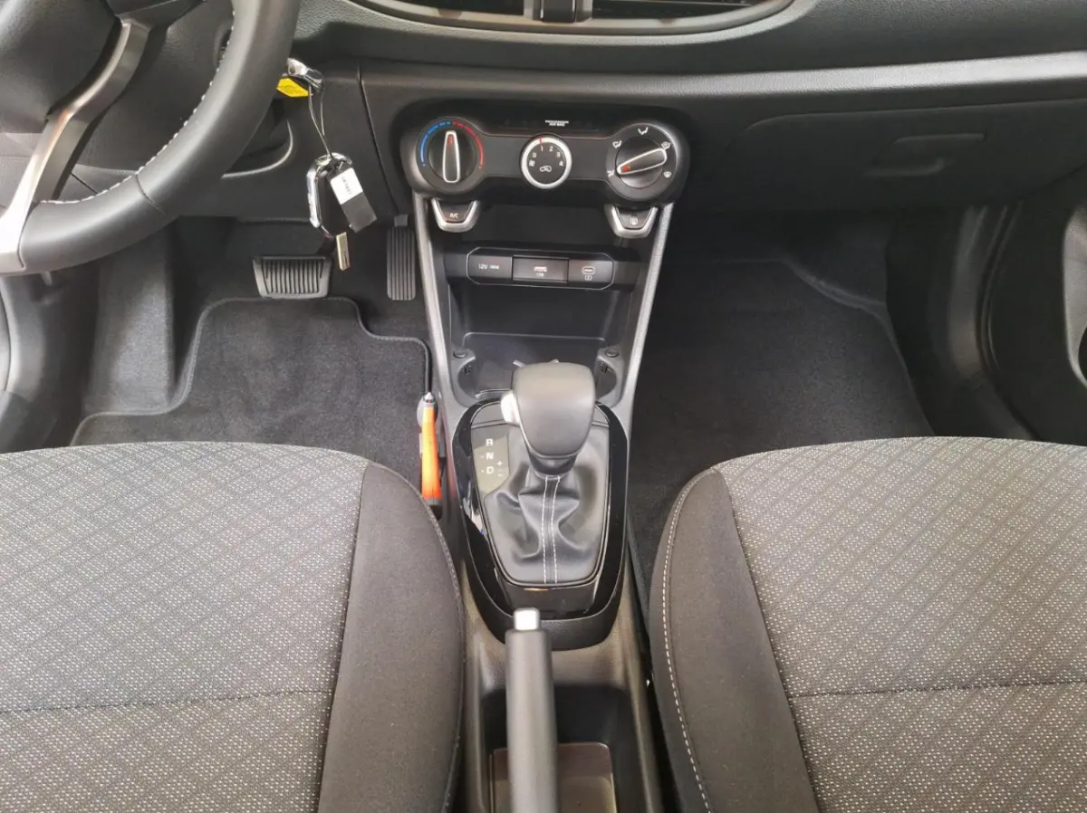 1.0 GDi DynamicLine | Airconditioning | Parkeersensoren achterzijde en achteruitrijcamera | Apple Carplay | NU MET €2.000 inruilpremie!