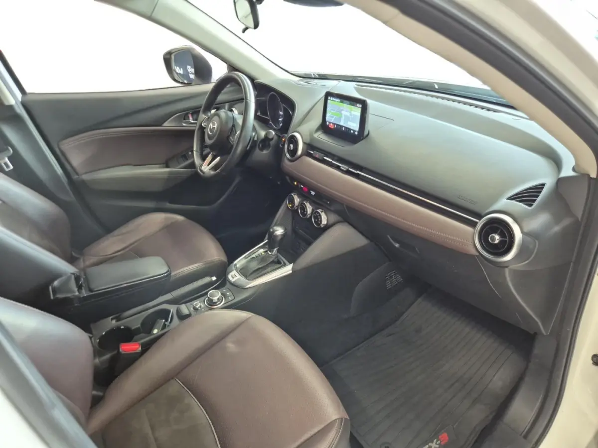 2.0 SkyActiv-G 120 GT-Luxury | Automaat | Climate Control | Cruise Control | Memory Stoelen | LM Velgen | Afneembare Trekhaak | Lederen Bekleding | Navigatie |