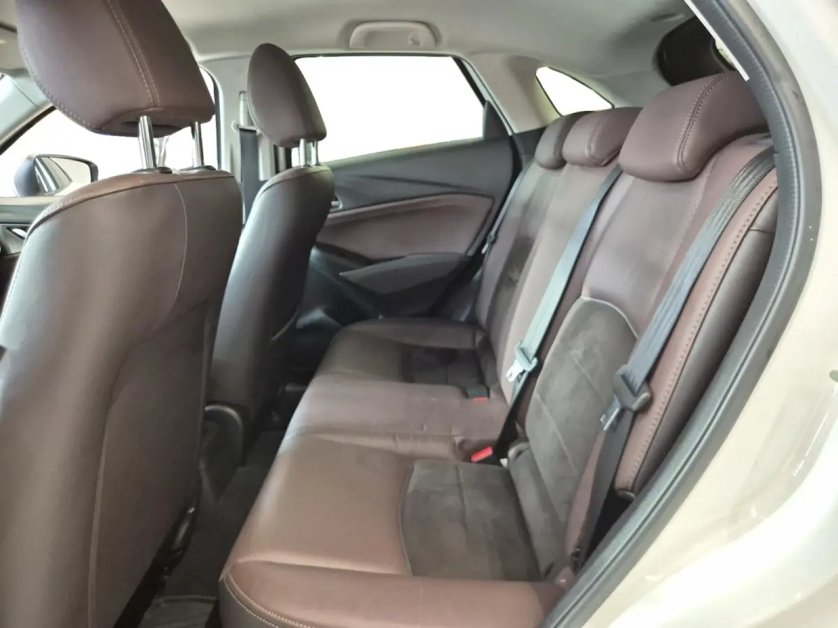 2.0 SkyActiv-G 120 GT-Luxury | Automaat | Climate Control | Cruise Control | Memory Stoelen | LM Velgen | Afneembare Trekhaak | Lederen Bekleding | Navigatie |