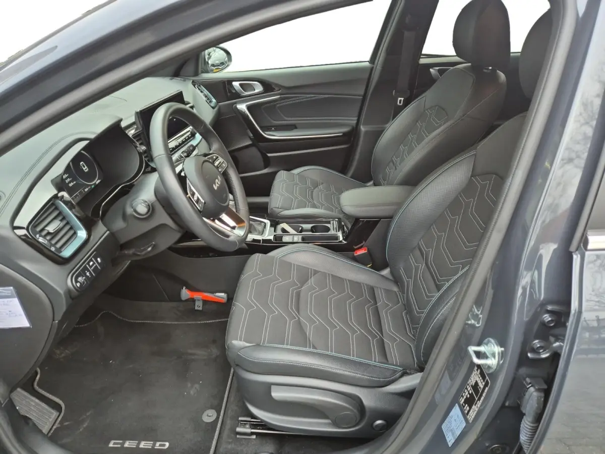 1.0 T-GDi MHEV Design Edition | Airco | Navi | Camera | LM Velgen | AUTOMAAT | Stoelverwarming | Stuurverwarming |