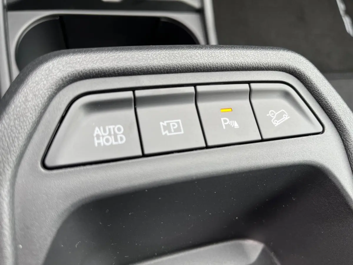 Air 58.3 kWh | Informeer naar beschikbaarheid | 204 pk | 435 km actieradius | NU €3.895 ,- Inruilpremie
