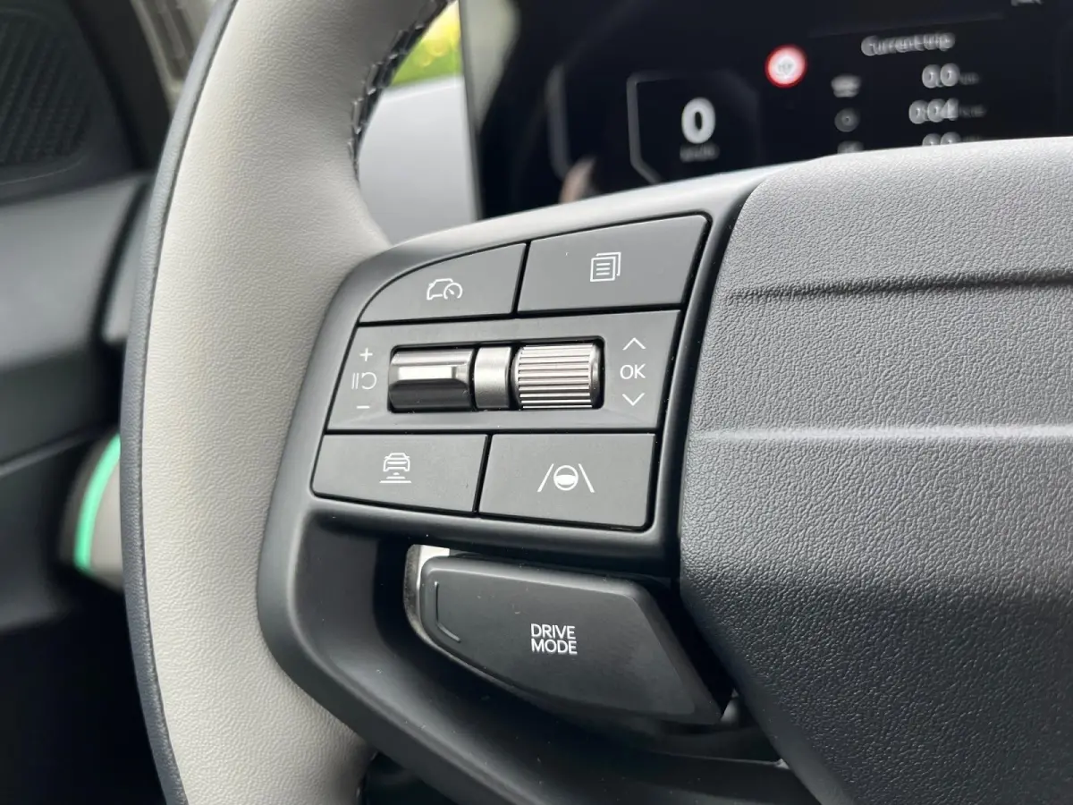 Air 58.3 kWh | Informeer naar beschikbaarheid | 204 pk | 435 km actieradius | NU €3.895 ,- Inruilpremie