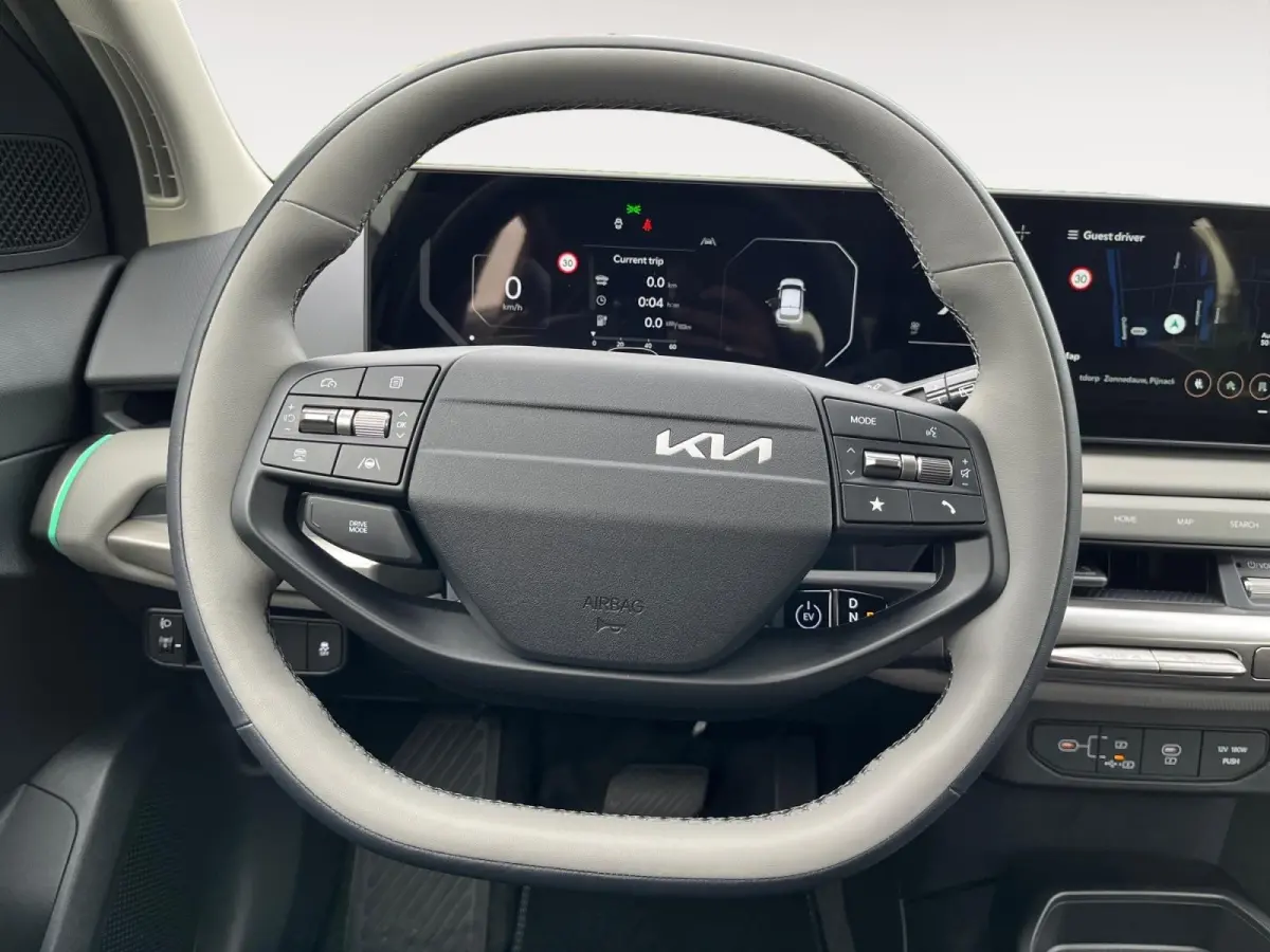 Air 58.3 kWh | Informeer naar beschikbaarheid | 204 pk | 435 km actieradius | NU €3.895 ,- Inruilpremie
