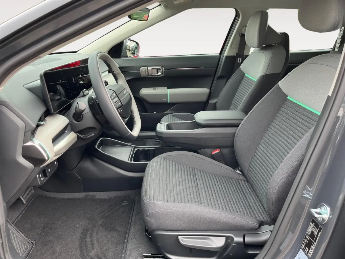Air 58.3 kWh | Informeer naar beschikbaarheid | 204 pk | 435 km actieradius | NU €3.895 ,- Inruilpremie