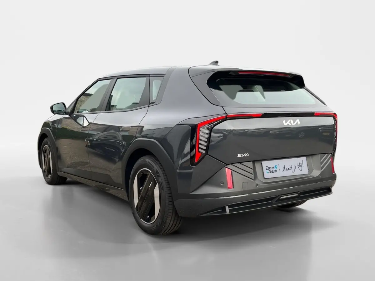 Air 58.3 kWh | Informeer naar beschikbaarheid | 204 pk | 435 km actieradius | NU €3.895 ,- Inruilpremie