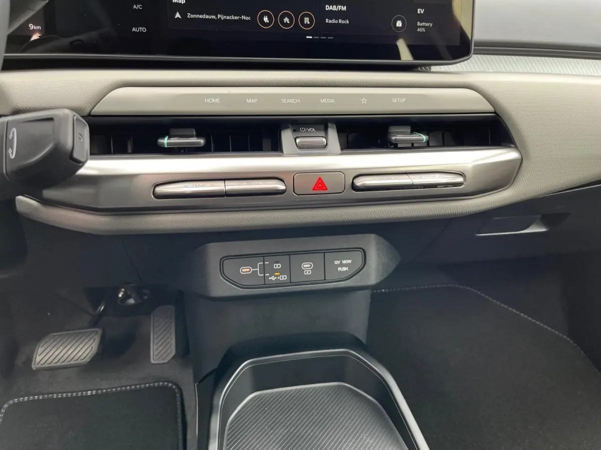 Air 58.3 kWh | Informeer naar beschikbaarheid | 204 pk | 435 km actieradius | NU €3.895 ,- Inruilpremie