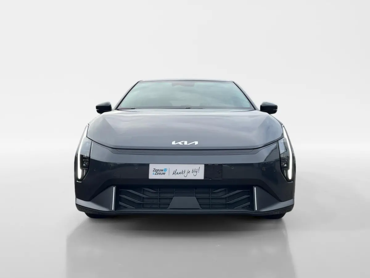 Air 58.3 kWh | Informeer naar beschikbaarheid | 204 pk | 435 km actieradius | NU €3.895 ,- Inruilpremie
