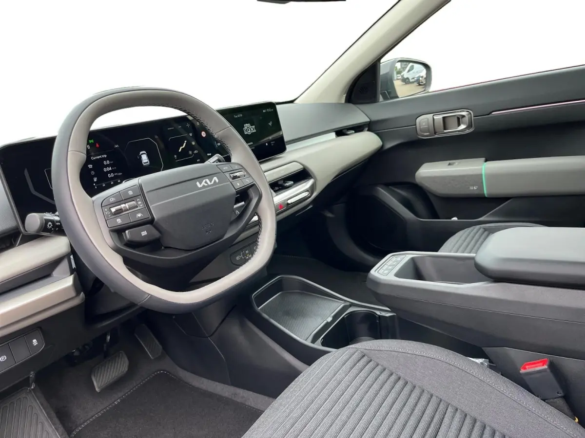 Air 58.3 kWh | Informeer naar beschikbaarheid | 204 pk | 435 km actieradius | NU €3.895 ,- Inruilpremie