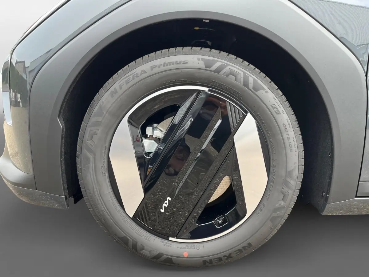 Air 58.3 kWh | Informeer naar beschikbaarheid | 204 pk | 435 km actieradius | NU €3.895 ,- Inruilpremie