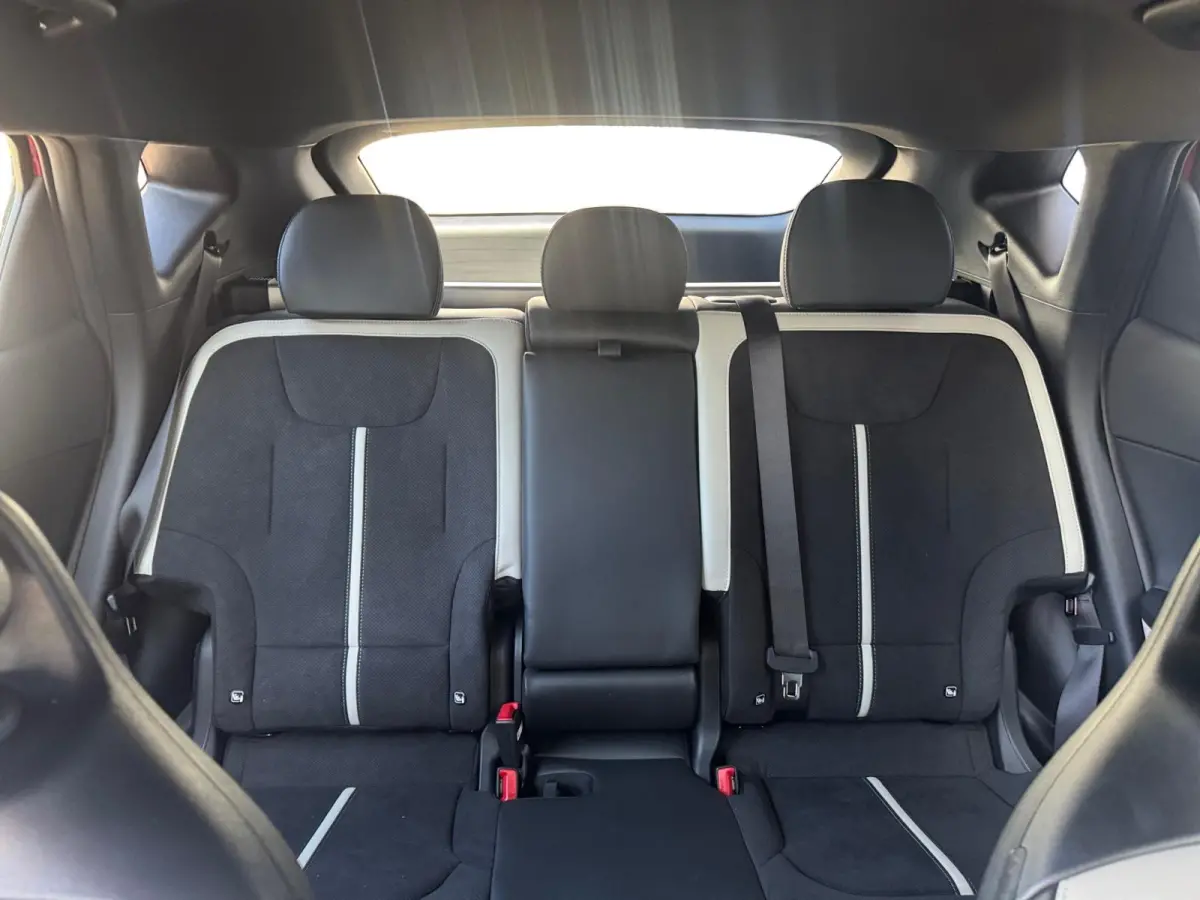 GT-Line 84 kWh | Enkele kleuren op voorraad bel voor info | € 4000,- Inruilpremie | 560km Actieradius