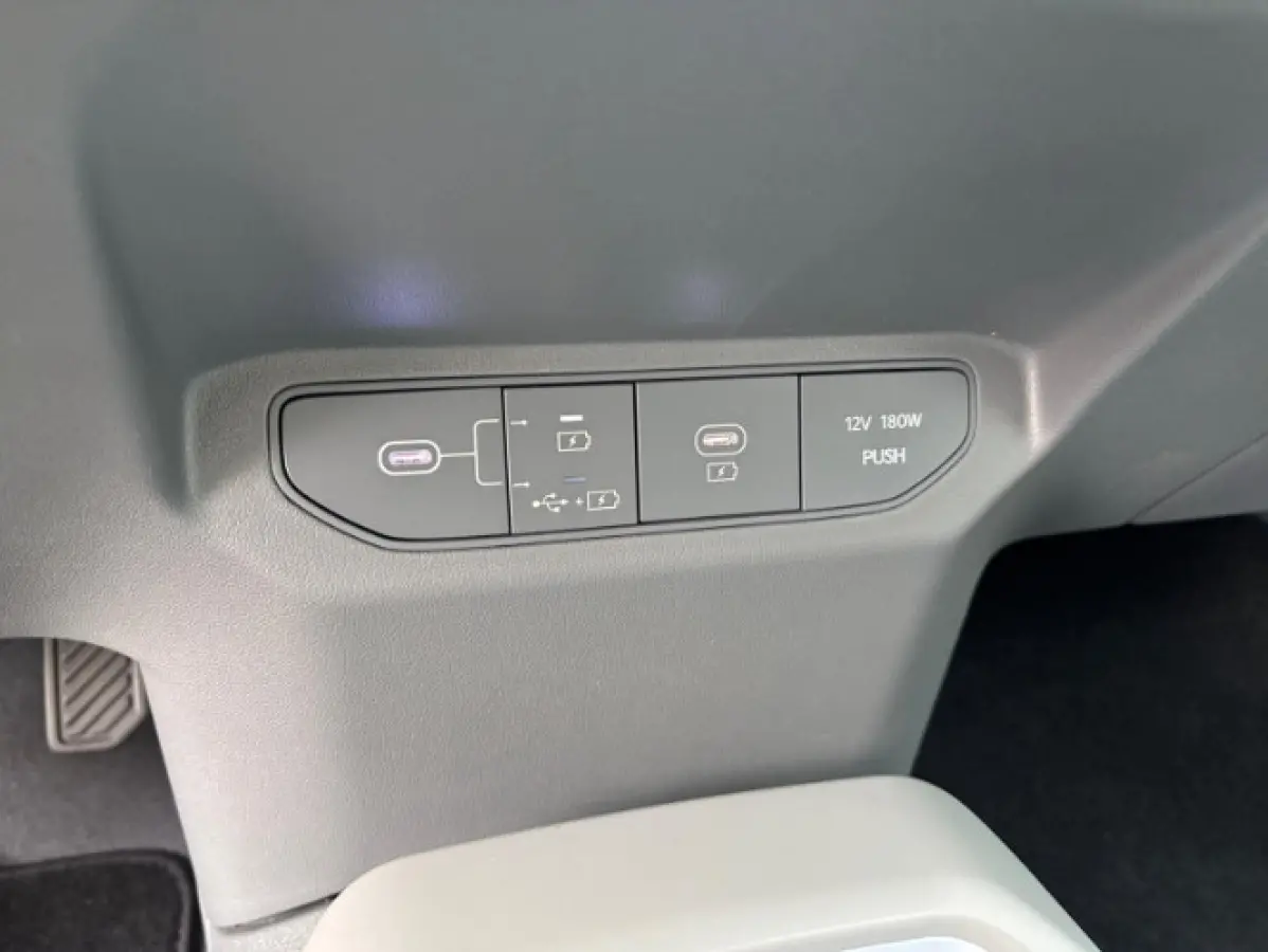 Plus Advanced 58.3 kWh | Informeer naar beschikbaarheid | NU €3.795 inruilvoordeel! | 414km actieradius