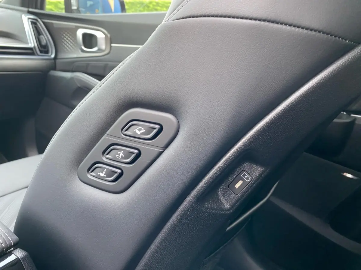 1.6 T-GDi Plug-in Hybrid 4WD ExecutiveLine 7p | Bel voor info | 253 pk | Head-up display | Nu €3000 Inruilpremie!