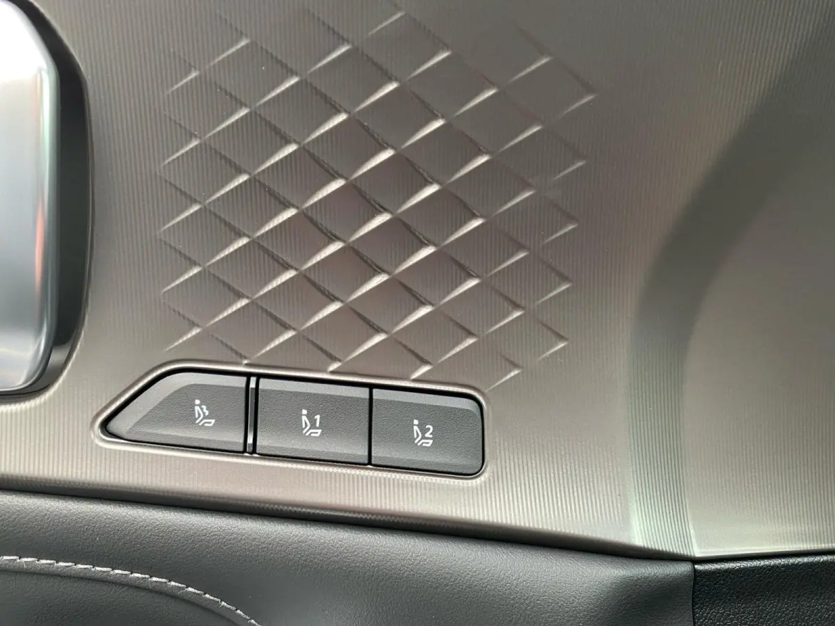 1.6 T-GDi Plug-in Hybrid 4WD ExecutiveLine 7p | Bel voor info | 253 pk | Head-up display | Nu €3000 Inruilpremie!