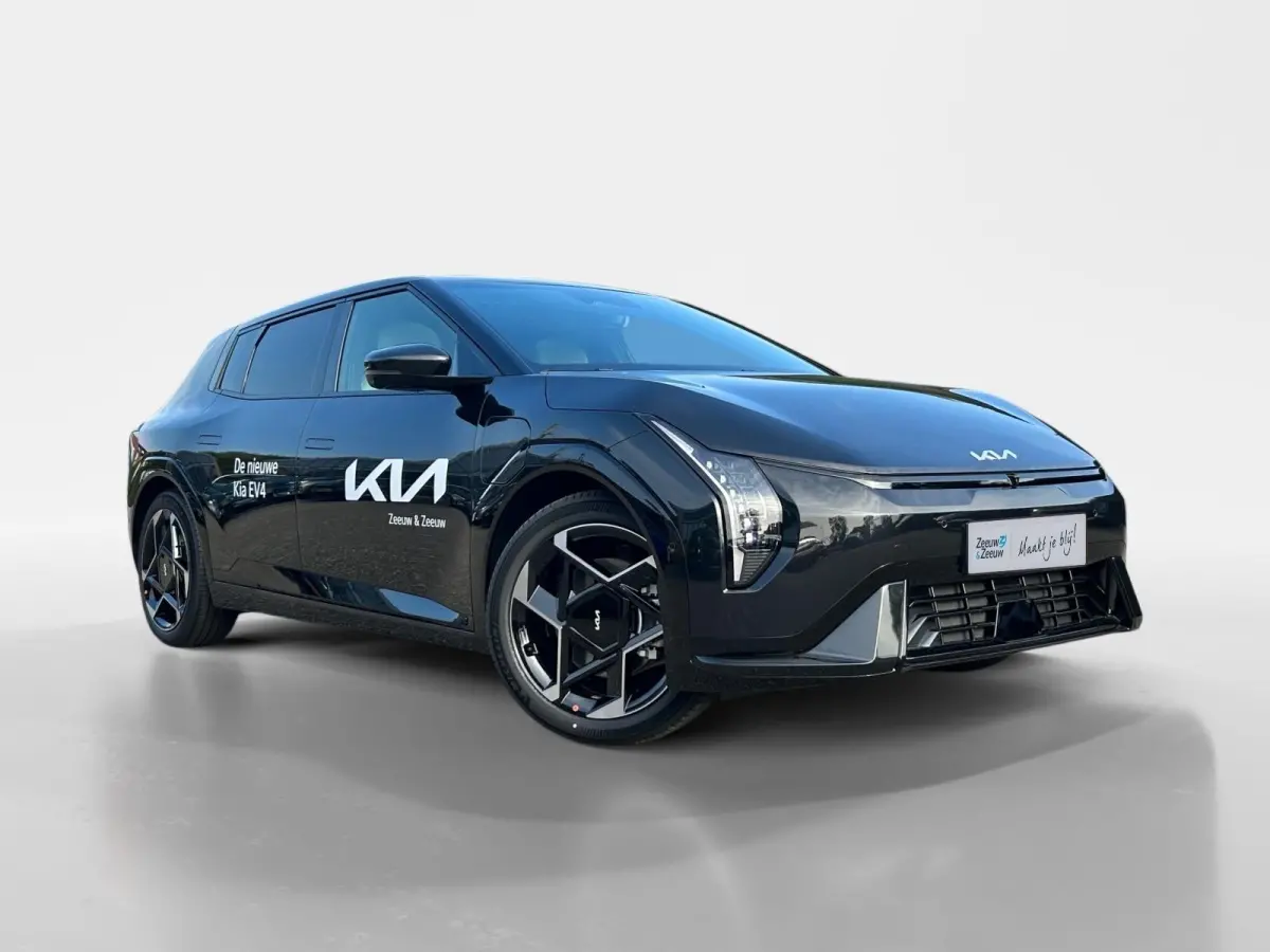 Hatchback GT-PlusLine 81.4 kWh | Schuif/kanteldak | Lederen bekleding | 360 Graden camera | Head up display | Elektrische achterklep | Elektrische stoel verstelling met geheugen | Stoel verw