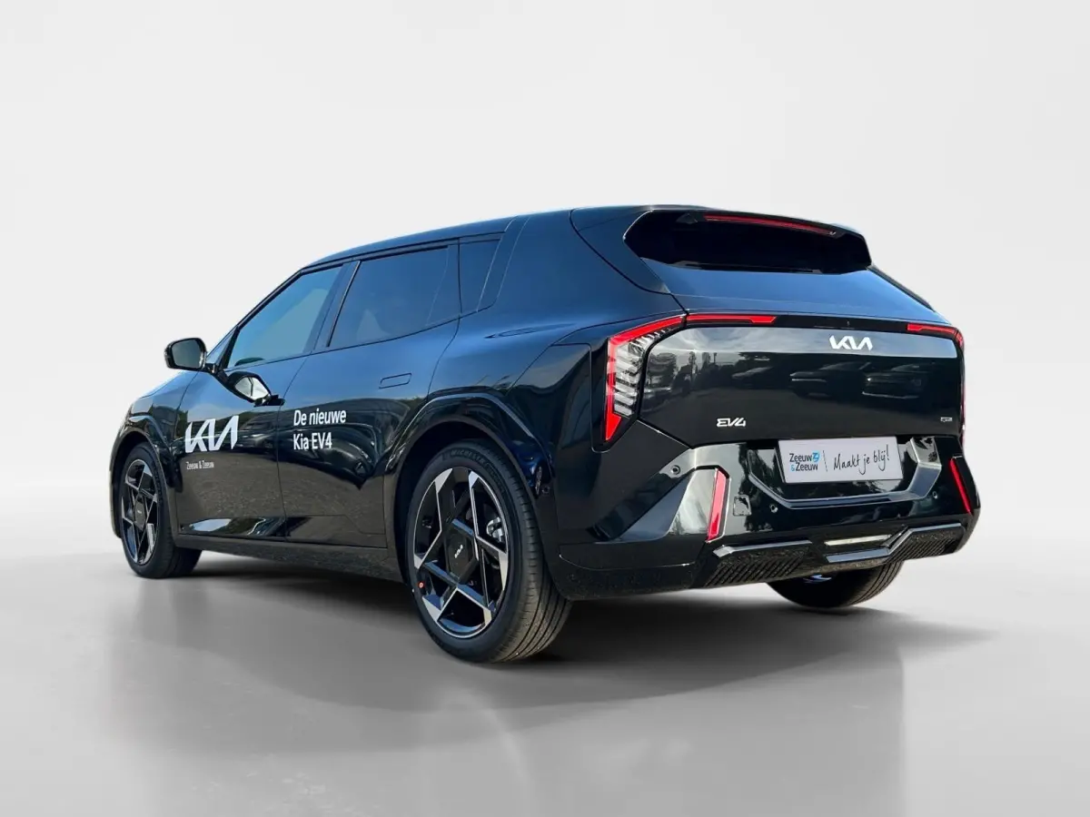 Hatchback GT-PlusLine 81.4 kWh | Schuif/kanteldak | Lederen bekleding | 360 Graden camera | Head up display | Elektrische achterklep | Elektrische stoel verstelling met geheugen | Stoel verw