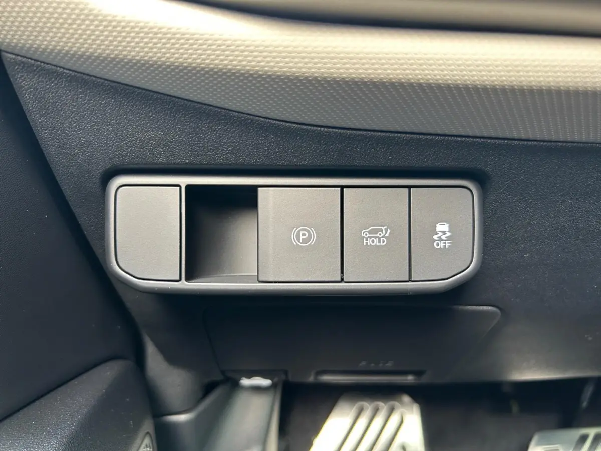 Hatchback GT-PlusLine 81.4 kWh | Schuif/kanteldak | Lederen bekleding | 360 Graden camera | Head up display | Elektrische achterklep | Elektrische stoel verstelling met geheugen | Stoel verw