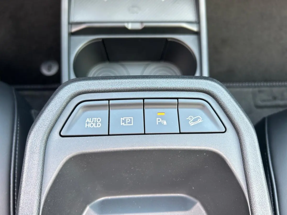Hatchback GT-PlusLine 81.4 kWh | Schuif/kanteldak | Lederen bekleding | 360 Graden camera | Head up display | Elektrische achterklep | Elektrische stoel verstelling met geheugen | Stoel verw