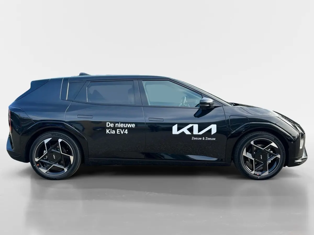 Hatchback GT-PlusLine 81.4 kWh | Schuif/kanteldak | Lederen bekleding | 360 Graden camera | Head up display | Elektrische achterklep | Elektrische stoel verstelling met geheugen | Stoel verw