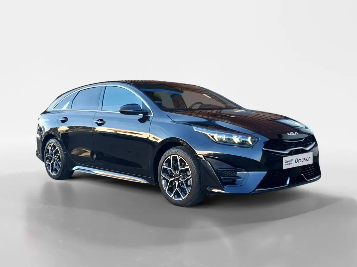 1.5 T-GDi GT-Line | Stoel en stuurverwarming | Navigatie | Elektrische achterklep | Camera | Climate control | Apple Carplay / Android Auto |