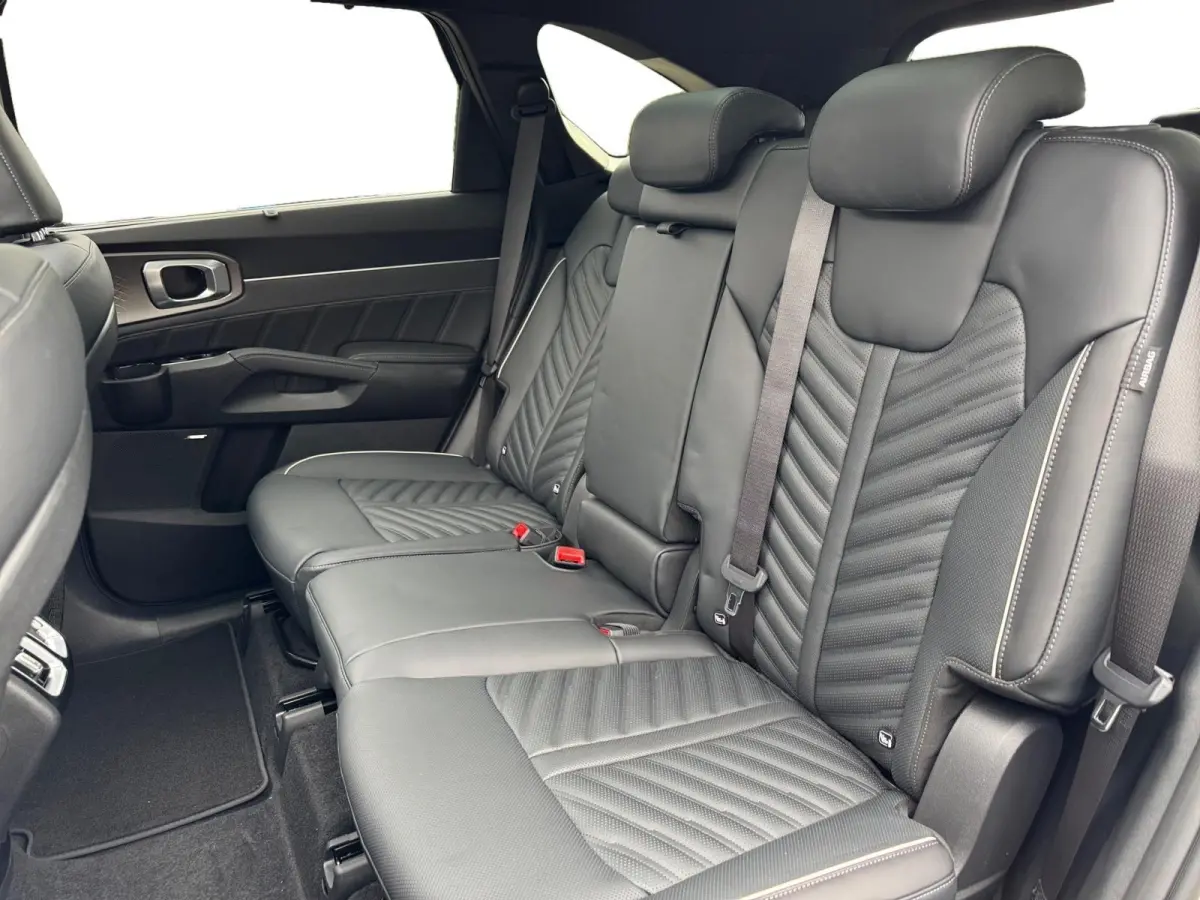 1.6 T-GDi Plug-in Hybrid 4WD ExecutiveLine 7p | Bel voor info | 253 pk | Head-up display | Nu €3000 Inruilpremie!