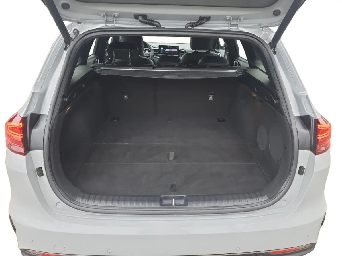1.0T MHEV Design Edition | Stoel en stuurverwarming | Dodehoek detectie |  Navigate | Camera | Parkeersensoren voor en achter | Elektrische achterklep | JBL sound |