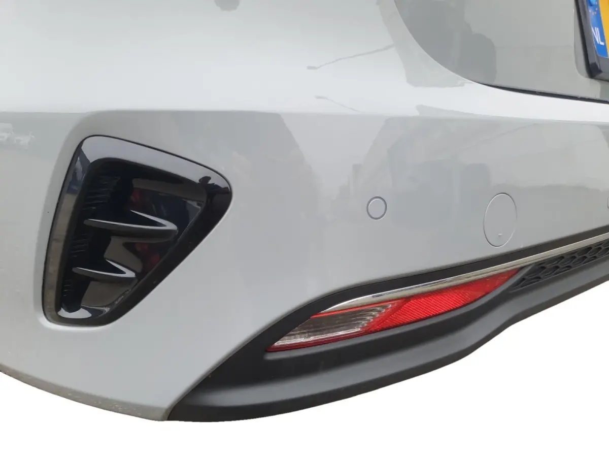 1.0T MHEV Design Edition | Stoel en stuurverwarming | Dodehoek detectie |  Navigate | Camera | Parkeersensoren voor en achter | Elektrische achterklep | JBL sound |