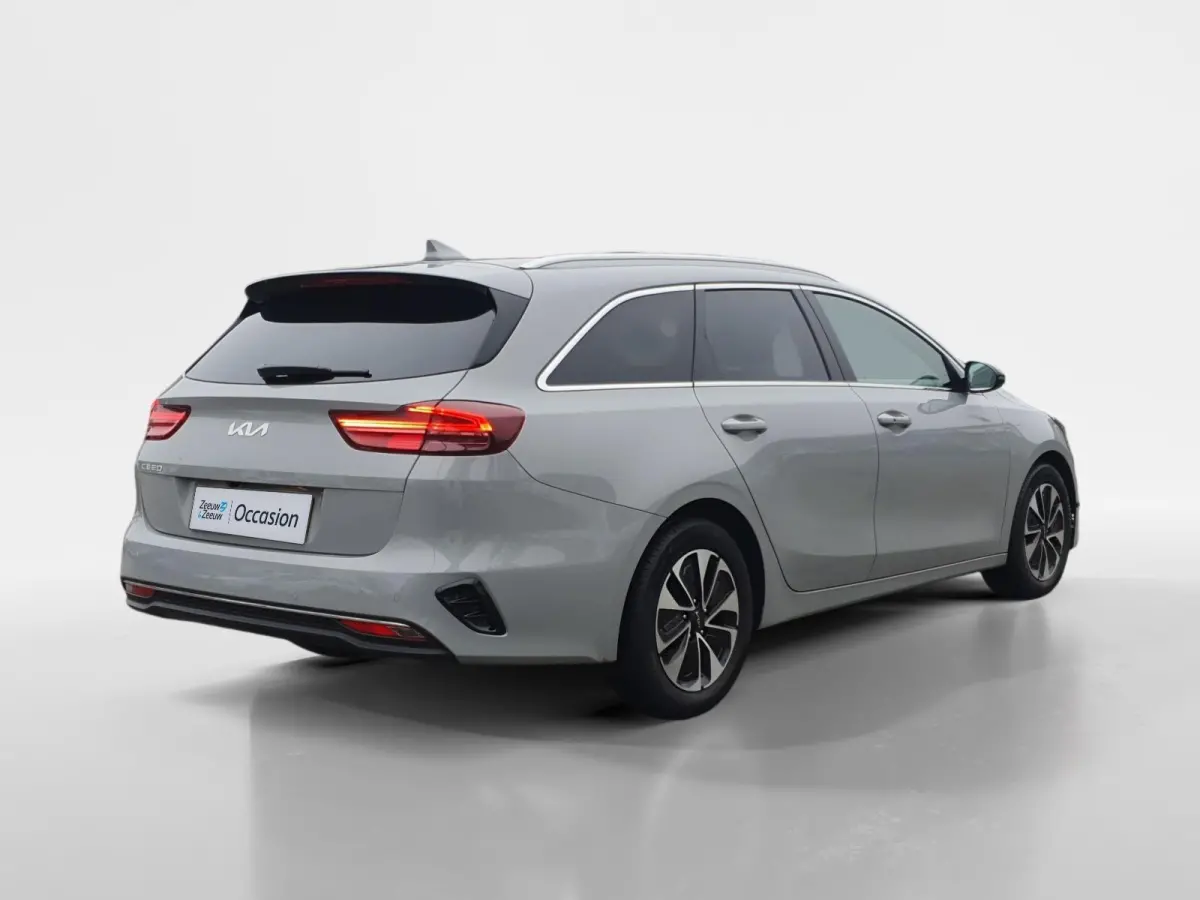 1.0T MHEV Design Edition | Stoel en stuurverwarming | Dodehoek detectie |  Navigate | Camera | Parkeersensoren voor en achter | Elektrische achterklep | JBL sound |
