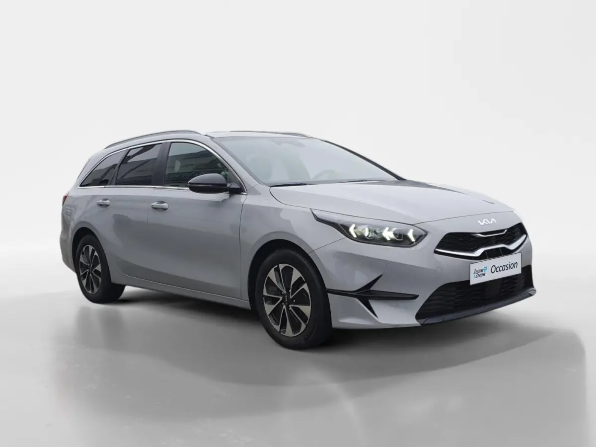 1.0T MHEV Design Edition | Stoel en stuurverwarming | Dodehoek detectie |  Navigate | Camera | Parkeersensoren voor en achter | Elektrische achterklep | JBL sound |