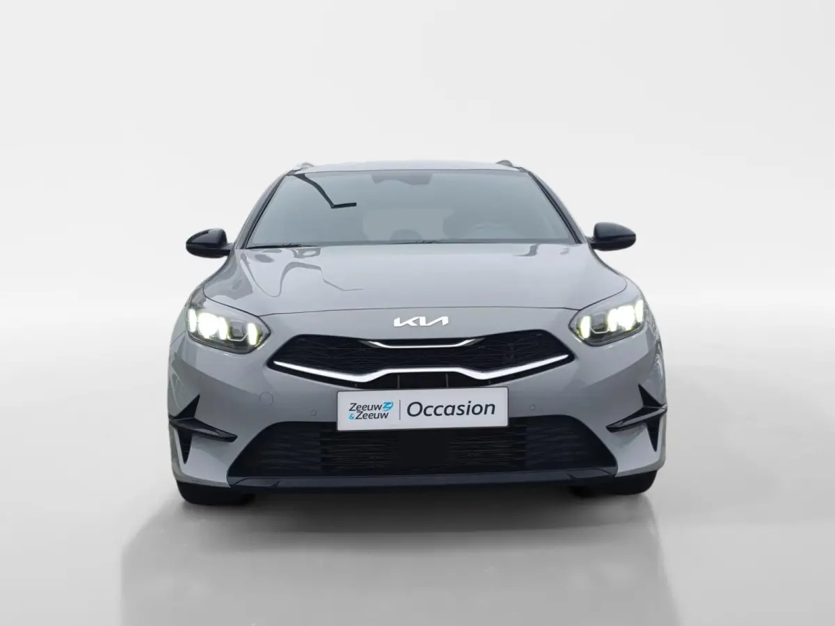1.0T MHEV Design Edition | Stoel en stuurverwarming | Dodehoek detectie |  Navigate | Camera | Parkeersensoren voor en achter | Elektrische achterklep | JBL sound |