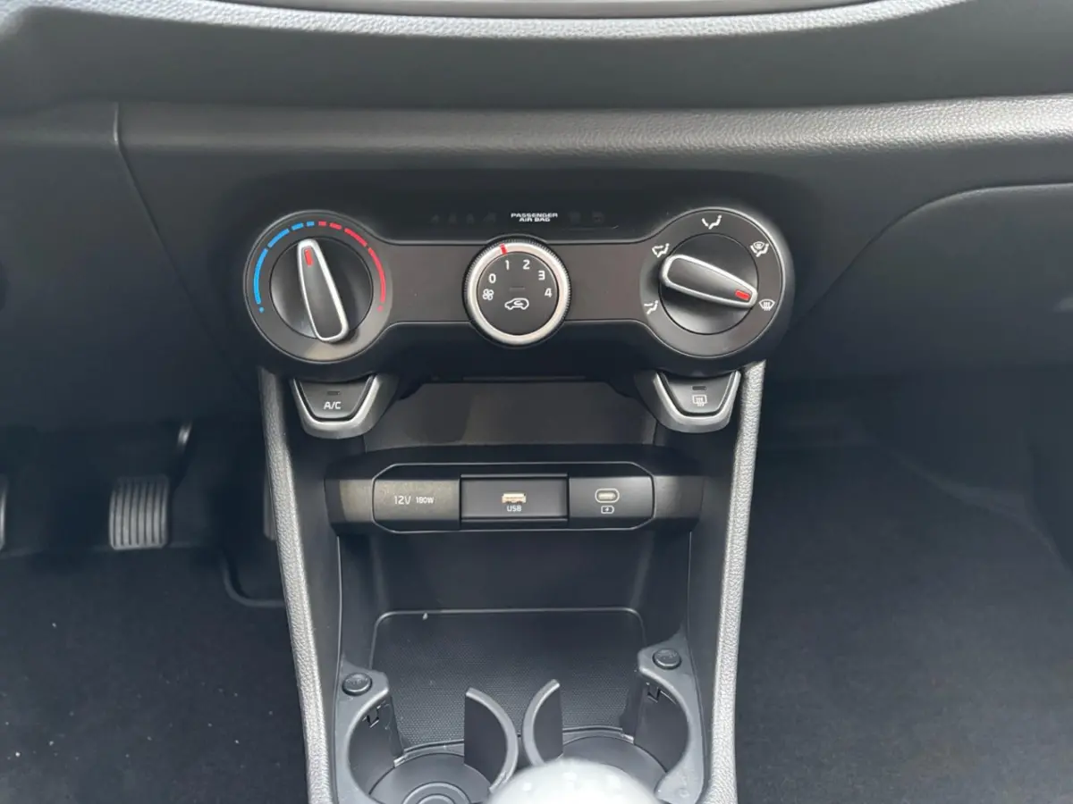 1.0 GDi DynamicLine | Airconditioning | Parkeersensoren achterzijde en achteruitrijcamera | Apple Carplay | NU MET €2.000 inruilpremie!