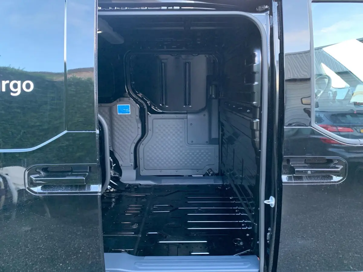 Elite 51.5 kWh | Nieuw te bestellen! | 297 Km bereik |  Laadcapaciteit 4.4 m³ | 360° Camera | Accessoirecheque t.w.v. €2500!