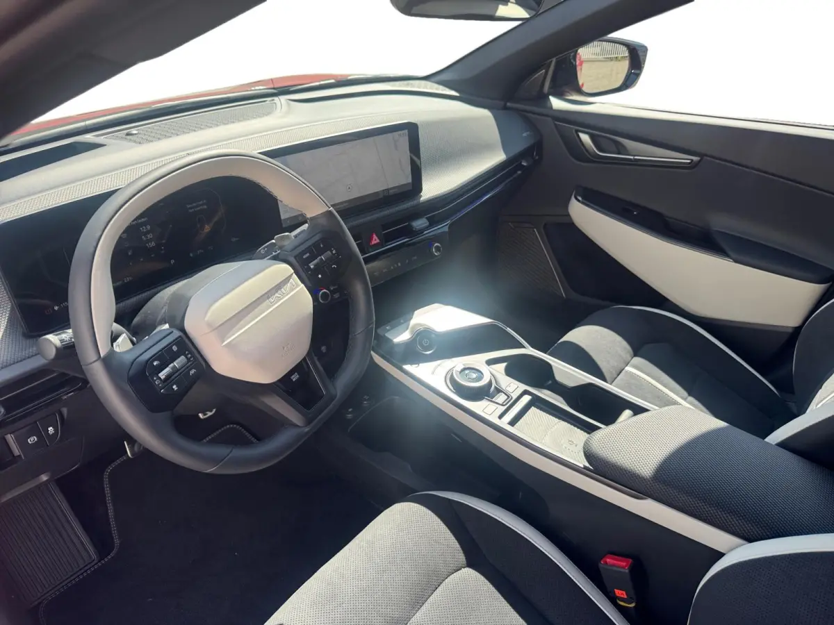 GT-Line 84 kWh | Enkele kleuren op voorraad bel voor info | € 4000,- Inruilpremie | 560km Actieradius