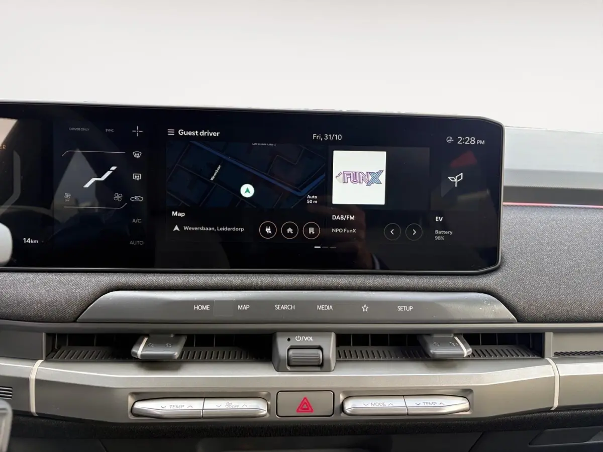 GT-Line Business Edition | 2025 LEVERING DIVERSE KLEUREN BESCHIKBAAR!  | GT-Line interieur en exterieur details | Stoel- en stuurverwarming | Parkeersensoren voor- en achter | Dodehoekassist