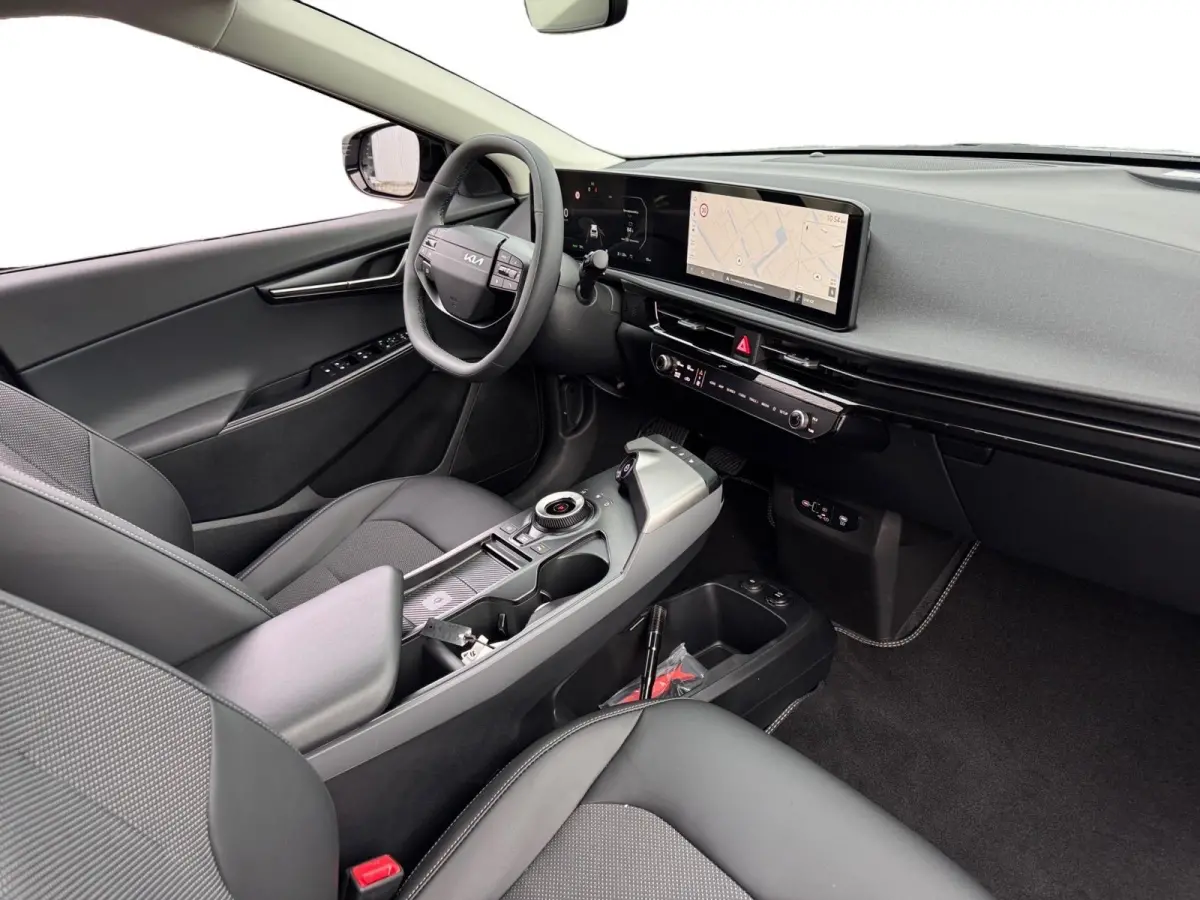 Light Edition 63 kWh | Enkele kleuren op voorraad bel voor info | € 4000,- Inruilpremie | 428km Actieradius