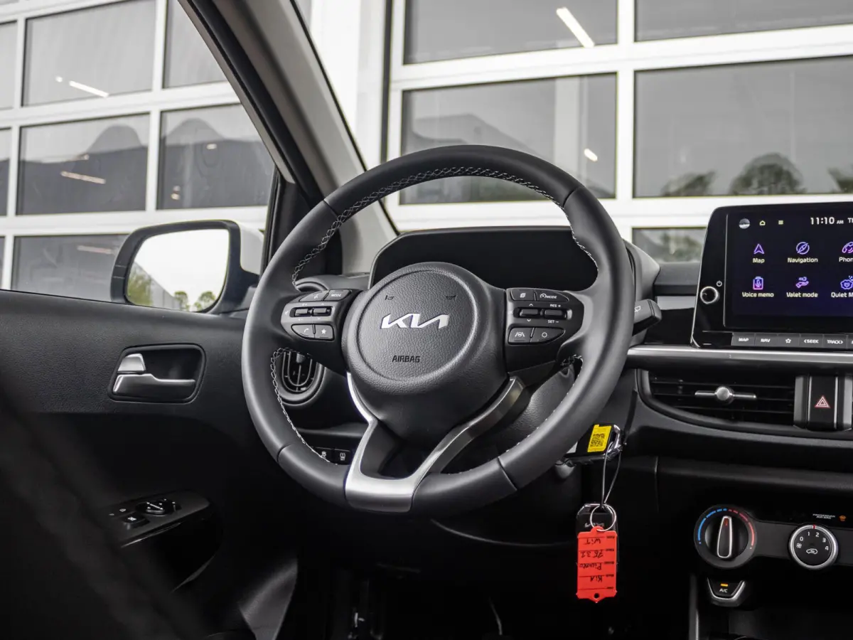 1.0 DPI DynamicLine | MY25 | Navi | Airco | Cruise | Camera | Apple Carplay