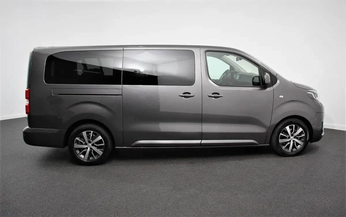 2.0 145pk L3H1 Automaat Cool 9persoons PERSONENBUS Cool Long Climate Control Camera Dab Adaptive Cruise Control Stoelverwarming Lichtmetalen velgen