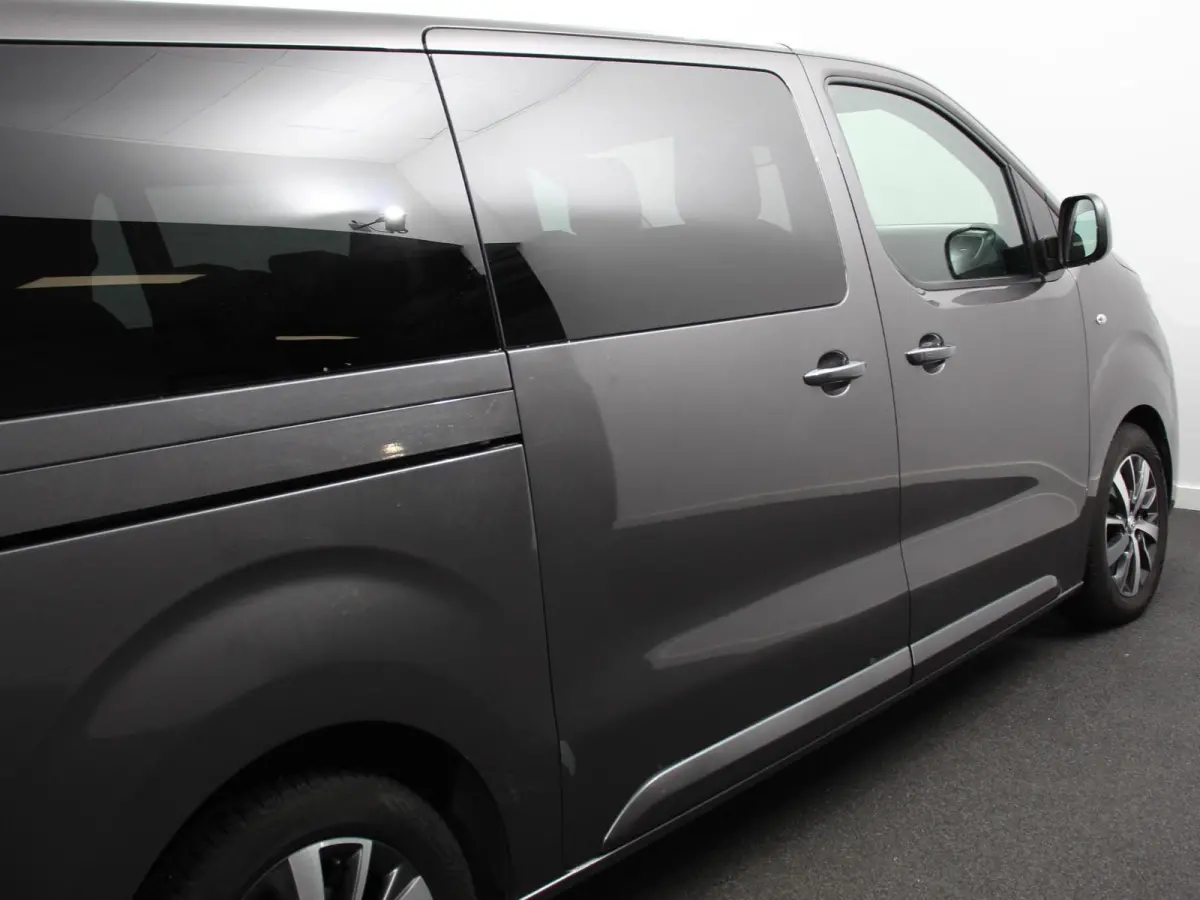 2.0 145pk L3H1 Automaat Cool 9persoons PERSONENBUS Cool Long Climate Control Camera Dab Adaptive Cruise Control Stoelverwarming Lichtmetalen velgen